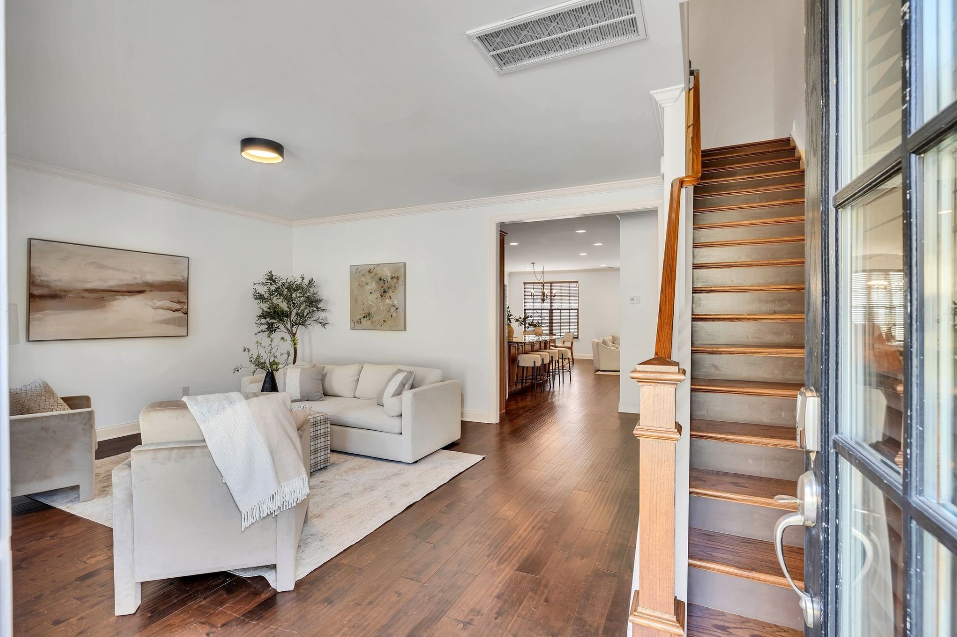 2214 Hollywood Drive Sto